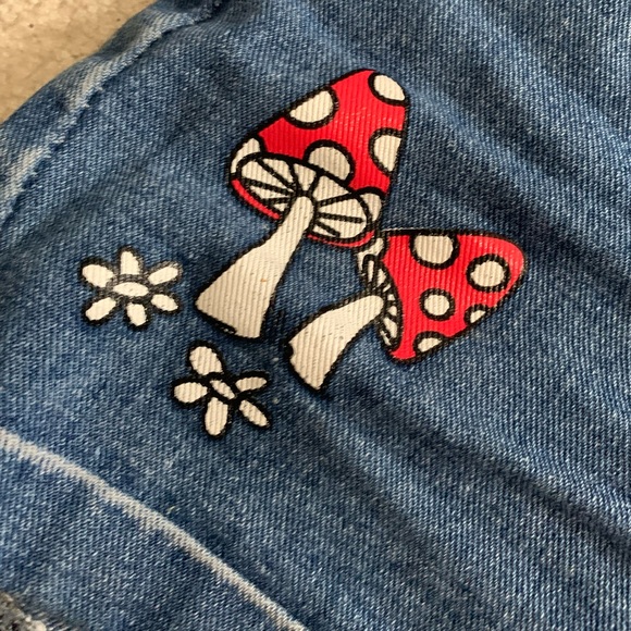 Shein Jean Shorts - Picture 2 of 5